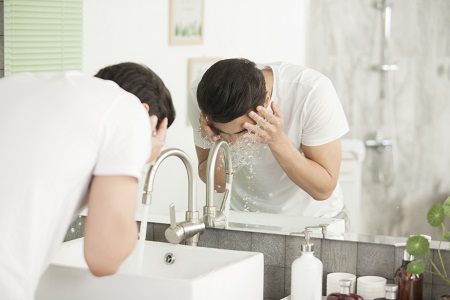 化學(xué)物品進入眼睛怎么處理？